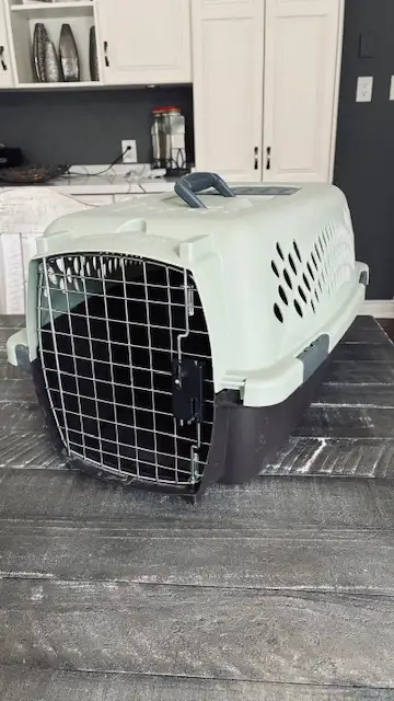 "Petmate" Pet Taxi small pet kennel, View more