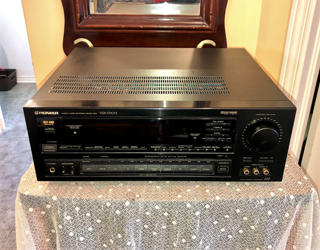 Pioneer 110 WPC Stereo Receiver w/ Phono VSX-D701S in Stereo Systems & Home Theatre in Ottawa - Image 2