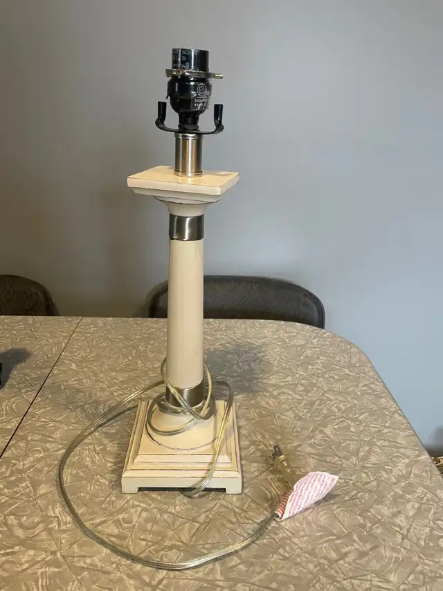 Rustic lamp base404850832856862720