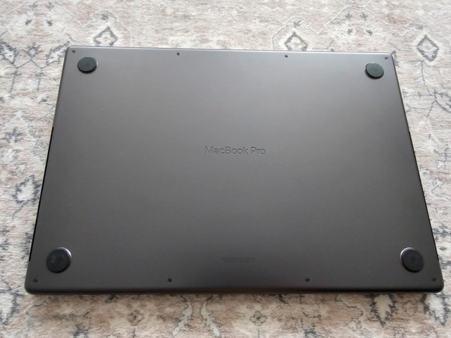 16 Inches MacBook Pro M3 Max 48 GB RAM 1 TB - Receipt in Laptops in City of Toronto - Image 3