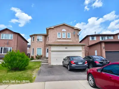 4 Beds 2.5 Baths - House 2 Rooms for Rent in Brampton (Atkins Cir) – Available 1st September Looking...
