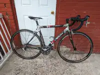Opus carbon road bike