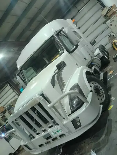 Looking for Class 1A professional and experienced driver for infield fluid hauling and SuperB work....