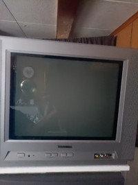 SOLD...toshiba 14inch 14af42 svideo component and composite