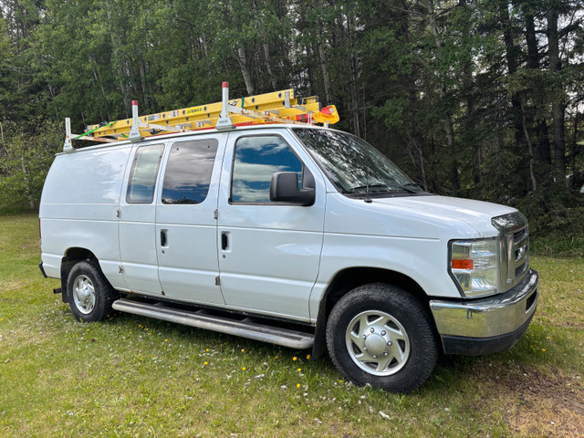 2013 Ford E250 Cargo Van Low KM in Cars & Trucks in Red Deer - Image 3