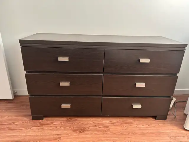 mobilier de chambre à coucher  in Beds & Mattresses in Sherbrooke - Image 4