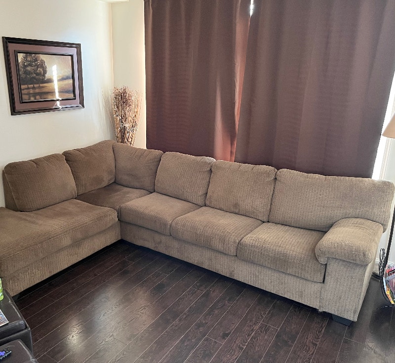 Sectional couch with pullout double bed Couches & Futons Oakville