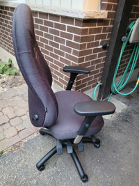 Global Obusform Office chairs