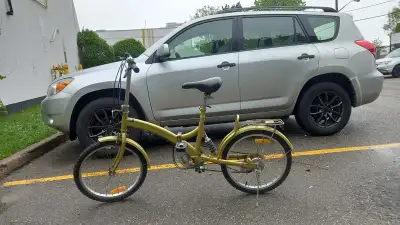 Selling the folding bike because I don't have time for it It still working condition, only the chang...