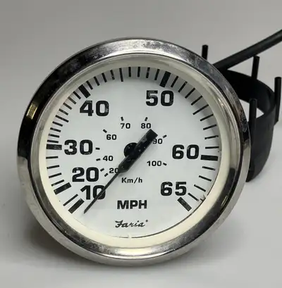 I replaced the original speedometer on my 2013 Glastron MX180 with a Faria GPS Speedometer. Don't ne...