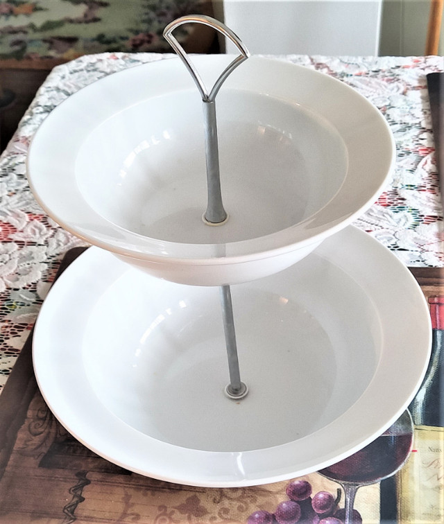 2 level serving bowls in Kitchen & Dining Wares in Kitchener / Waterloo - Image 2