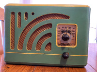 Antique Battery Operated Phonola Radio for Restoration