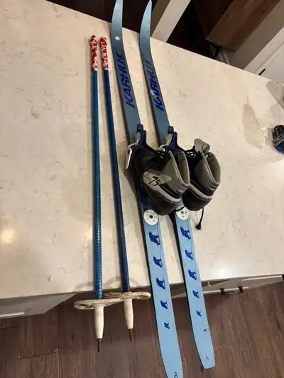Kids cross country ski set us 13 boots and 120cm skis with poles Waxless karhu skis