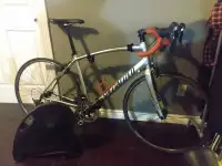 Specialized secteur 56cm with saris h3 smart trainer package