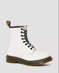 $85 White Doc Martens Ladies Boots Size 7L US