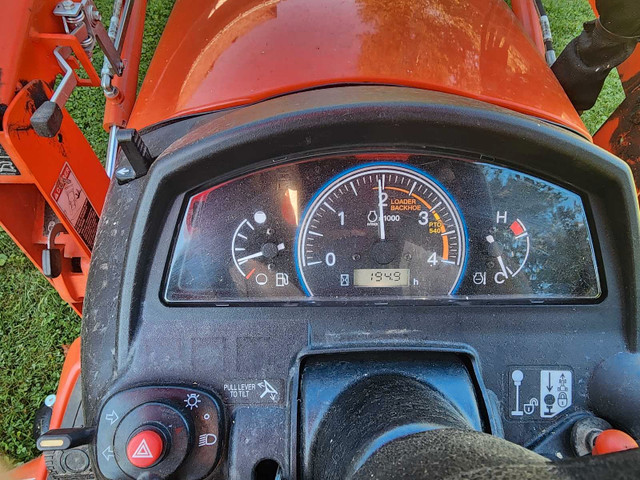 Kubota  bx  diesel in Farming Equipment in Kamloops - Image 2