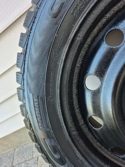 Set of 4 GT Radial Champiro IcePro Winter Tires & Rims - 205/55R16 Description: Selling a complete w...