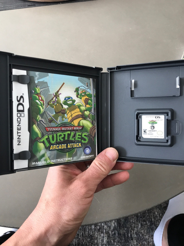 Teenage Mutant Ninja Turtles Arcade Attack CIB Nintendo DS in Arts & Collectibles in Markham / York Region - Image 2