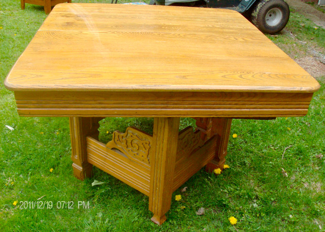 VINTAGE -GINGER BREAD "TABLE" in Dining Tables & Sets in Ottawa - Image 2
