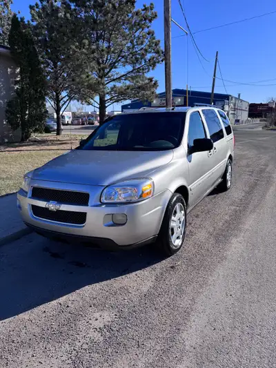 2007 Chevy uplander Lt Been a very good reliable vehicle has 180000 k km on it interior kept in very...
