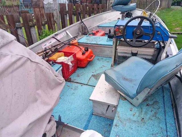 chaloupe princecraft springbook resorter 14 pi avec yamaha 30 hp in Powerboats & Motorboats in Québec City - Image 7
