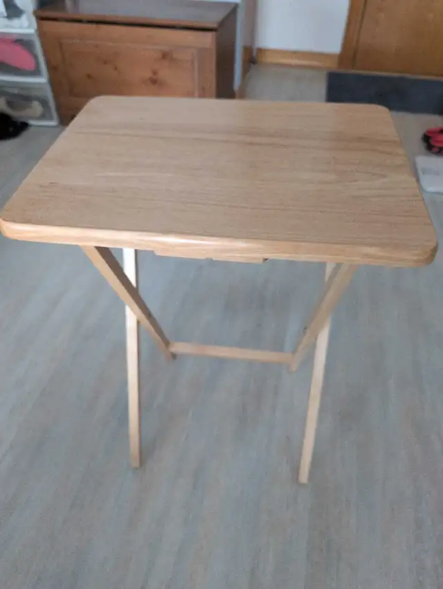 small foldable table453325462186895360