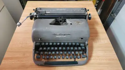 Remington Office-Riter. Not sure how old it is and it doesn’t fully work properly but could be fixed...