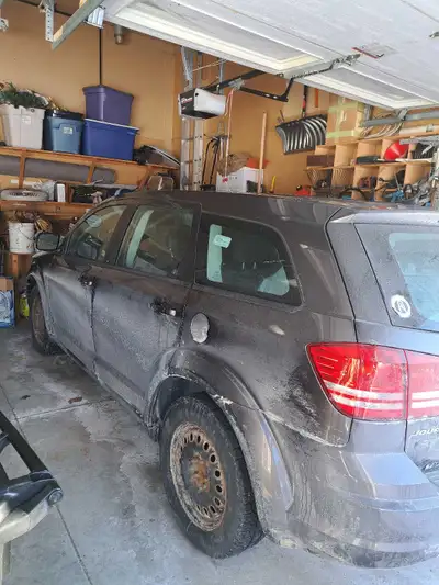 2015 Didge Journey Very well maintained. Low mileage (under 80,000 klm) Driven by mature adults (sen...