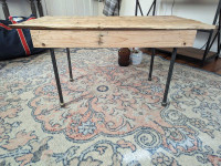 Pallet wood coffee table 