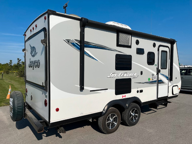 2017 Jayco Jay Feather Trailer in Travel Trailers & Campers in Mississauga / Peel Region - Image 2