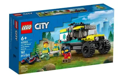 LEGO 4x4 Off-Road Ambulance Rescue 40582 Brand New in Factory Sealed Package! Comes from smoke and p...
