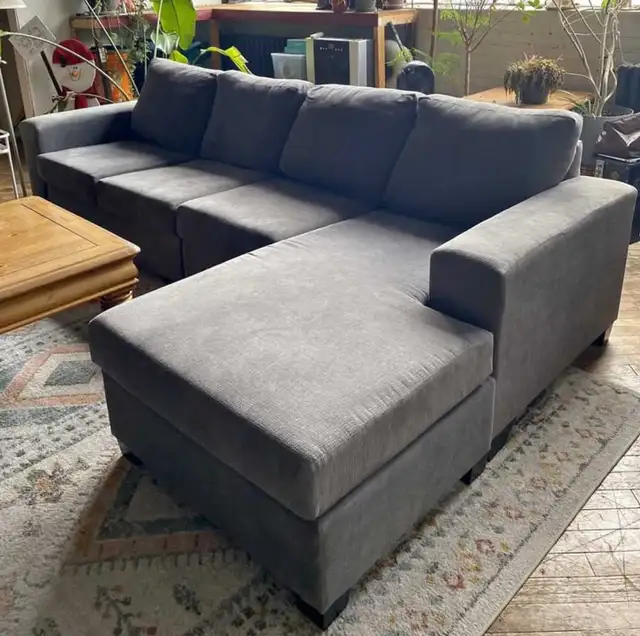  Sofa with Chaise