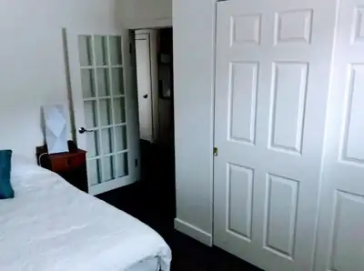 2 1/2 avec chambre fermée à louer à partir du 1er octobre!