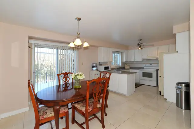 Large Bedroom on 2nd Floor for Rent, Markham, McCowan/16th63849107174019121