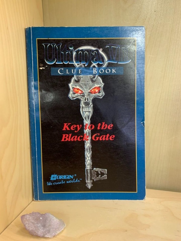 Ultima 7 Origin VII RARE Clue Book Key the black gate Clue book Other