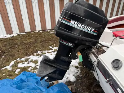Mercury 40HP Oil-Injected Outboard (4-Cylinder, 2-Stroke) – With Controls & Trim Listing this for my...