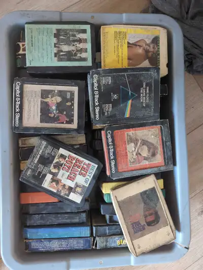 Collection de 45 cassettes 8-tracks, View more