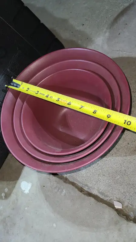 Potting bowls, ceramic, set of 3 for ONLY $10. in Other in Calgary - Image 2