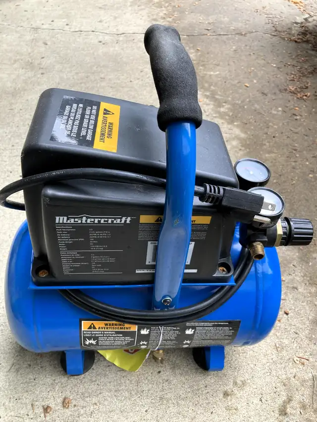 Mastercraft 2 Gallon Air Compressor