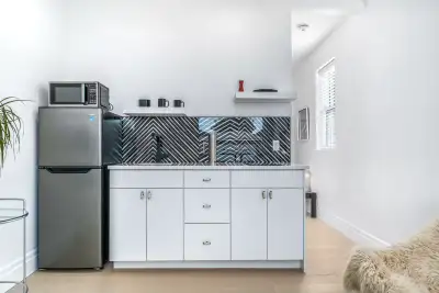 Beautiful 1 Bedroom Apt in the Heart of Wellington