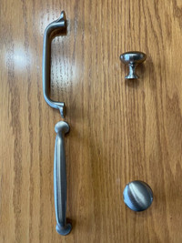 Kitchen/Bath Brushed nickel pulls (42) and knobs (6) $1.00 each