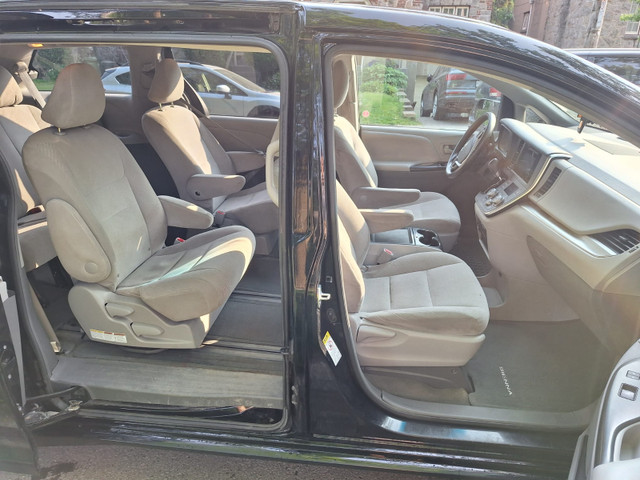 Toyota Sienna - 2017 - Very good condition dans Autos et camions  à Ville de Montréal