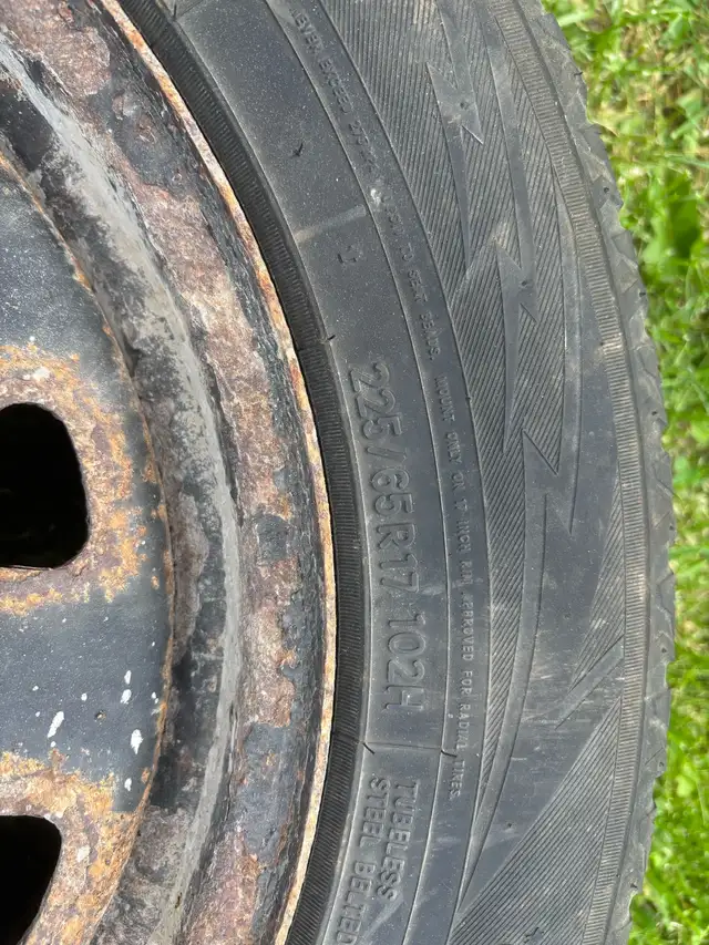 4 Winter tires and rims in Tires & Rims in Ottawa - Image 3