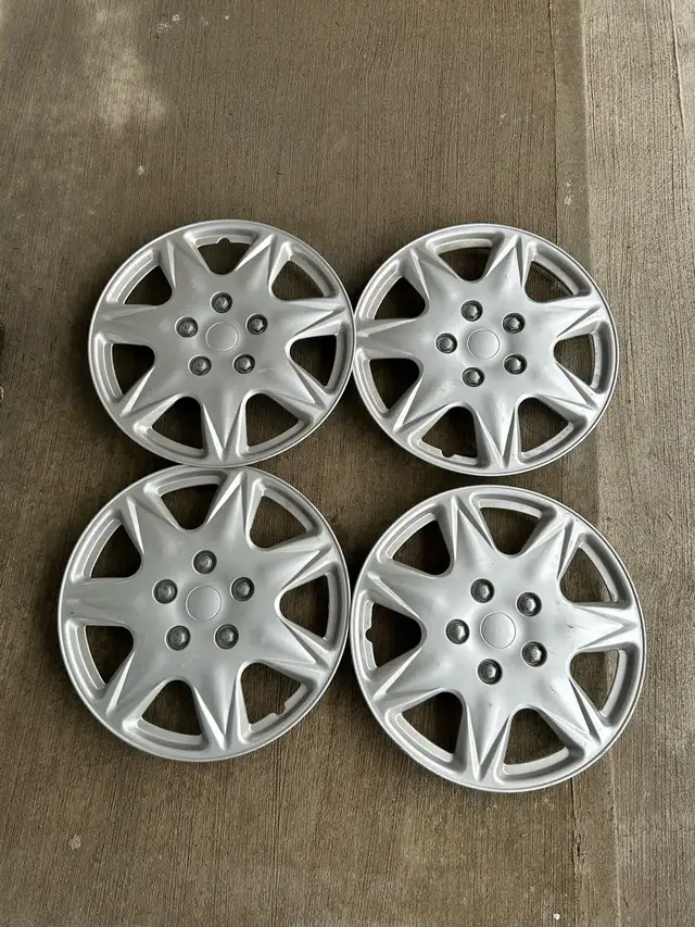 4 pneus d’hiver 225 X 65 R 17 BFGoodrich in Tires & Rims in Lévis - Image 5