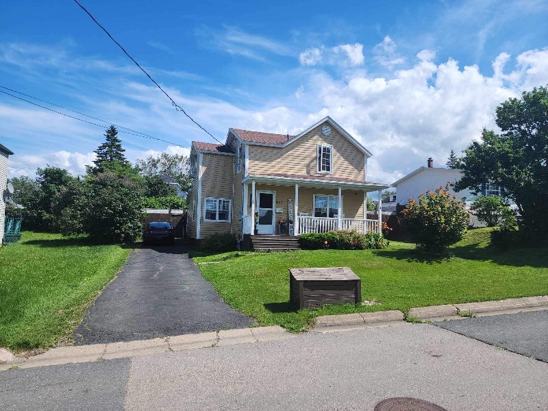 Modern 3 Bedroom Home with Pool Houses for Sale Cape Breton Kijiji