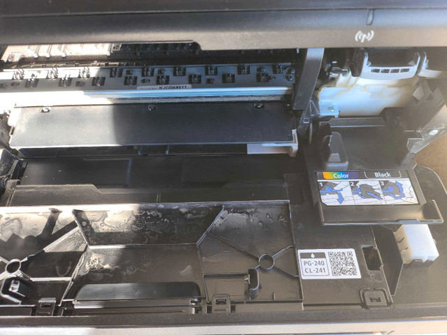 Canon Pixma Printer / Fax Machine in Printers, Scanners & Fax in Edmonton - Image 3