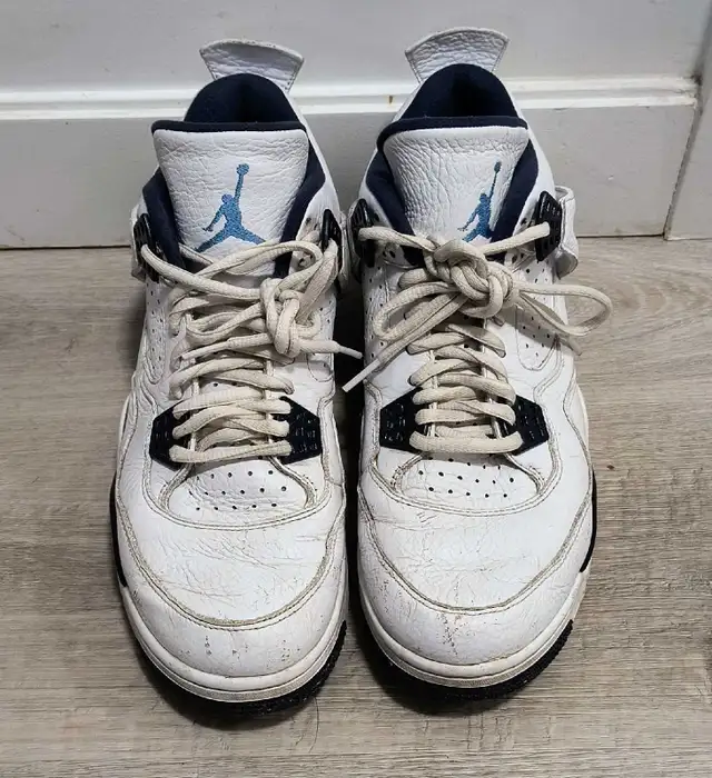 Jordan 4 Retro Shoes (Men Size:9) US) in Men's Shoes in City of Toronto - Image 4