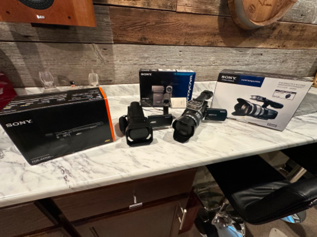 Sony Video Cameras & Wireless Bluetooth Mic in Cameras & Camcorders in Bedford