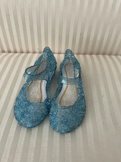Toddler Girl fancy party shoes - 3T (fits shoe size 5) in great almost new condition. Barely used on...