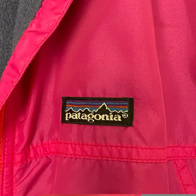 Women’s Pantagonia Sports Jacket in Women's - Tops & Outerwear in City of Toronto - Image 6